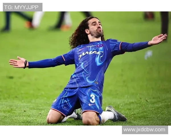 各大足球球星身材对比分析 他们的身体素质与场上表现关系探讨