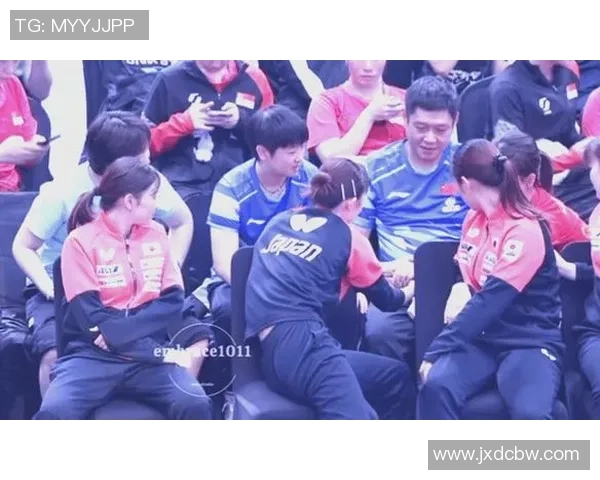 当足球巨星邂逅绝世美女赛场内外的激情与魅力碰撞 当足球巨星邂逅绝世美女赛场内外的激情与魅力碰撞