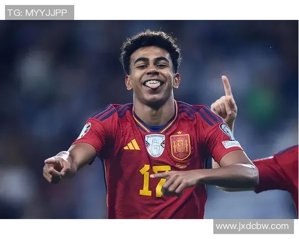 盘点经典瞬间聚焦足球动作球星的力量速度与激情展现 盘点经典瞬间聚焦足球动作球星的力量速度与激情展现