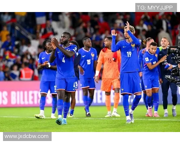 足球巨星之路：光耀全场，征服世界